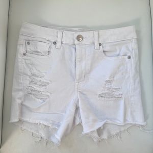 American Eagle High Waisted White Jean Shorts sz 6